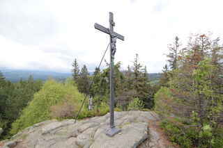 Vrchol Březník (1006 m n.m.)