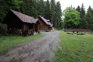 Lovecký zámeček