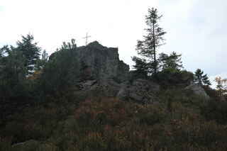 Pohled na vrchol hory Scheuereckberg (1193 m n.m.) na Jährlingschachten