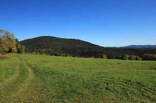 Pohled z Velkého Boru na horu Křemelná (1125 m n.m.)