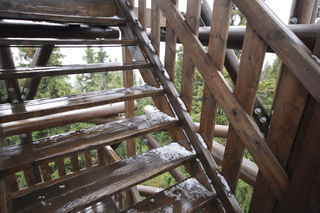 Po schodech na vrchol vyhlídkové věže