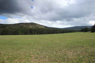 Pohled na kopec Dřevěná Hůl (1206 m n.m.), 